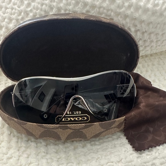 Coach Aviator Women's Sunglasses HC 7005B Black Silver Rhinestones L016 Reagan - Picture 6 of 6